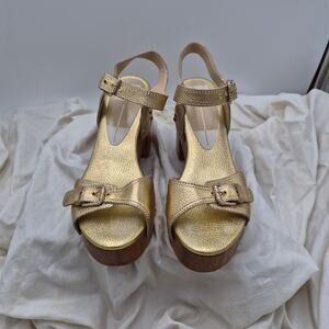 Dolce Vita Yandy leather platform heel sandals gold studded straps size 8.5